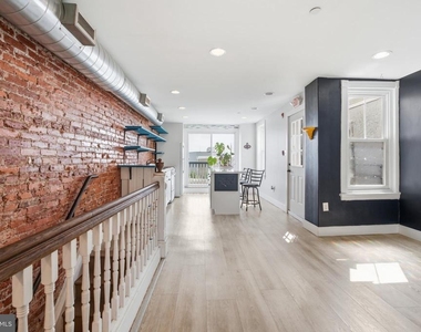 651 N 33rd Street - Photo Thumbnail 20