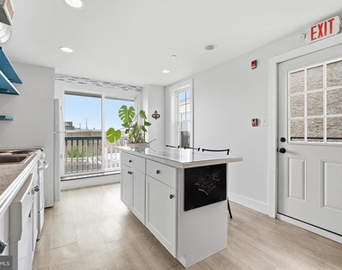 651 N 33rd Street - Photo Thumbnail 19