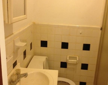 5226 Wakefield Street - Photo Thumbnail 3
