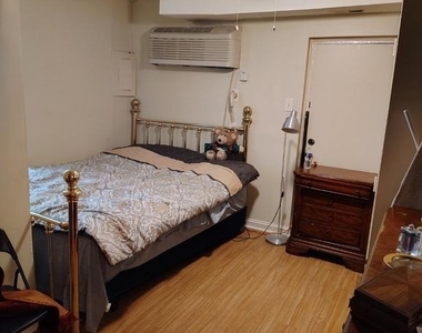 5226 Wakefield Street - Photo Thumbnail 5