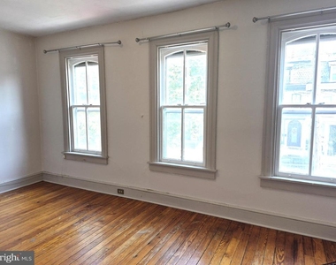 137 E New Street - Photo Thumbnail 9