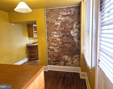 137 E New Street - Photo Thumbnail 8