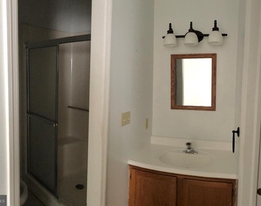 975 Byers Avenue - Photo Thumbnail 10