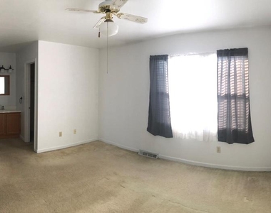 975 Byers Avenue - Photo Thumbnail 9