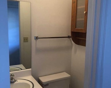 975 Byers Avenue - Photo Thumbnail 4