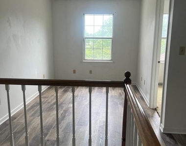975 Byers Avenue - Photo Thumbnail 8