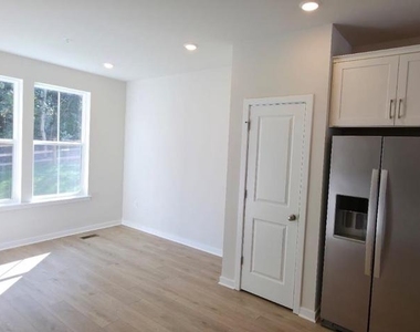 242 Talucci Drive - Photo Thumbnail 13