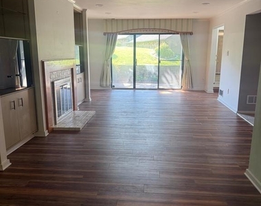 14 Oak Knoll Drive - Photo Thumbnail 10