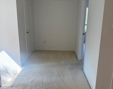 14 Oak Knoll Drive - Photo Thumbnail 24