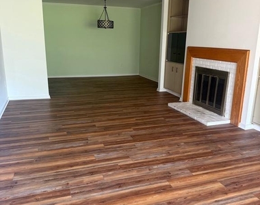 14 Oak Knoll Drive - Photo Thumbnail 7