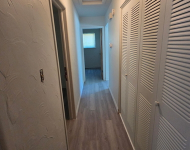 672 Linda Vista Drive - Photo Thumbnail 12