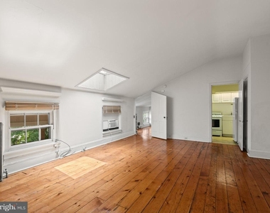 318 N Matlack Street - Photo Thumbnail 9