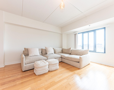 111 N Ashley Street - Photo Thumbnail 7