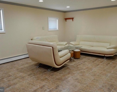 3131 Clive Avenue - Photo Thumbnail 2