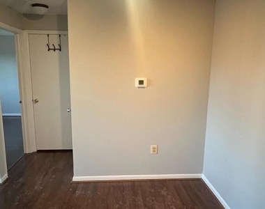 1315 Ravens Crest Drive - Photo Thumbnail 10