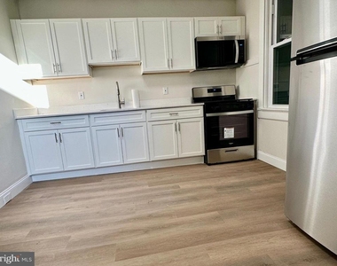 119 Tyler Street - Photo Thumbnail 3