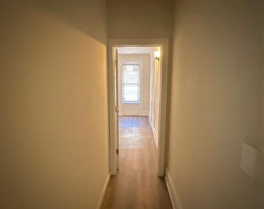 119 Tyler Street - Photo Thumbnail 12