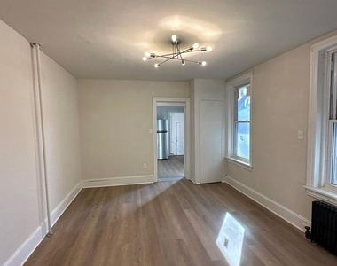 119 Tyler Street - Photo Thumbnail 5
