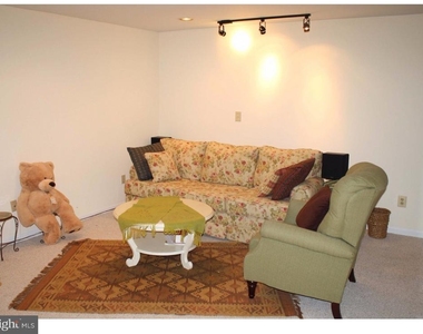 25 Benjamin Rush Lane - Photo Thumbnail 17