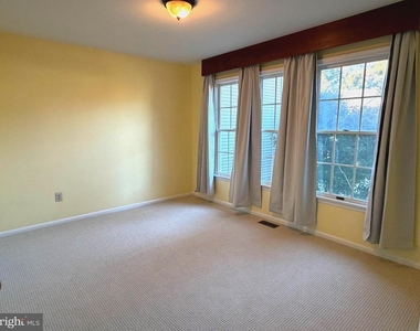 25 Benjamin Rush Lane - Photo Thumbnail 24