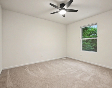 352 Laurel Wood Street - Photo Thumbnail 7