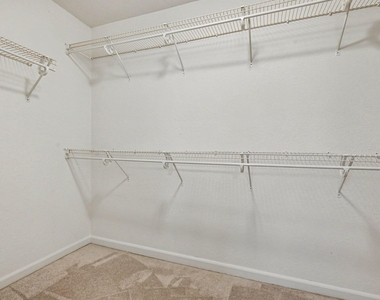 352 Laurel Wood Street - Photo Thumbnail 10
