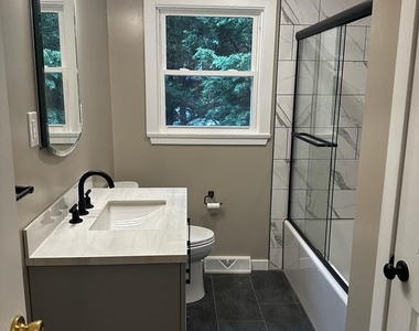 51 Wallace Road - Photo Thumbnail 8
