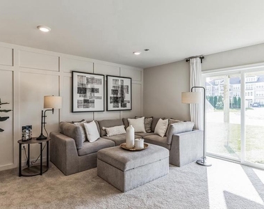 243 Macoun Way - Photo Thumbnail 4