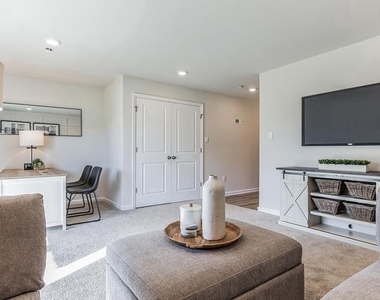 243 Macoun Way - Photo Thumbnail 11