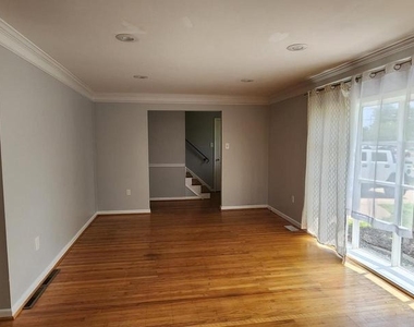 301 Overbrook Avenue - Photo Thumbnail 5