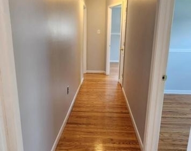 301 Overbrook Avenue - Photo Thumbnail 13