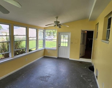 301 Overbrook Avenue - Photo Thumbnail 24
