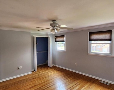 301 Overbrook Avenue - Photo Thumbnail 15