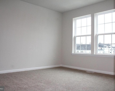 102 Jonagold Drive - Photo Thumbnail 12