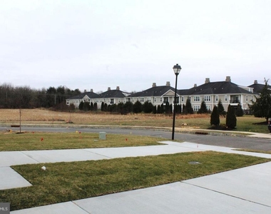 102 Jonagold Drive - Photo Thumbnail 2