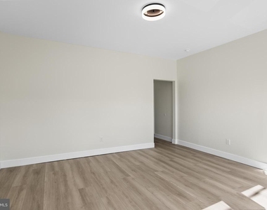 607 Station Avenue - Photo Thumbnail 5
