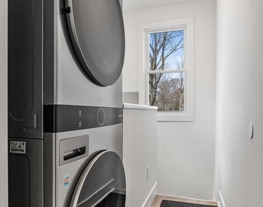 607 Station Avenue - Photo Thumbnail 18