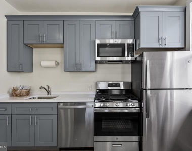 607 Station Avenue - Photo Thumbnail 11