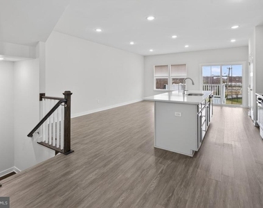 67 Kohlmyer Drive - Photo Thumbnail 12