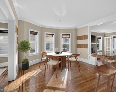 21 E Redman Avenue - Photo Thumbnail 11
