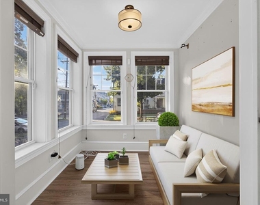 21 E Redman Avenue - Photo Thumbnail 9