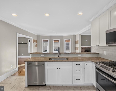 21 E Redman Avenue - Photo Thumbnail 27