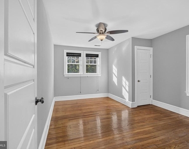 21 E Redman Avenue - Photo Thumbnail 50