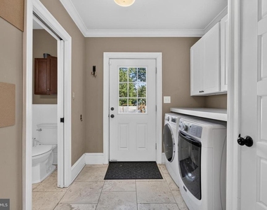 21 E Redman Avenue - Photo Thumbnail 36