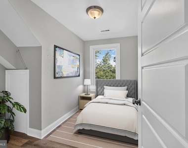 21 E Redman Avenue - Photo Thumbnail 58