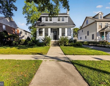 21 E Redman Avenue - Photo Thumbnail 2