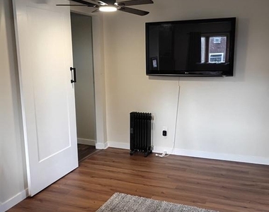 380 Garden Avenue - Photo Thumbnail 3