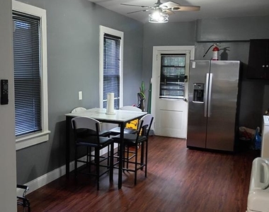 380 Garden Avenue - Photo Thumbnail 10