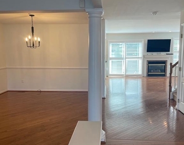37 Palmer Drive - Photo Thumbnail 3