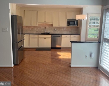 37 Palmer Drive - Photo Thumbnail 6